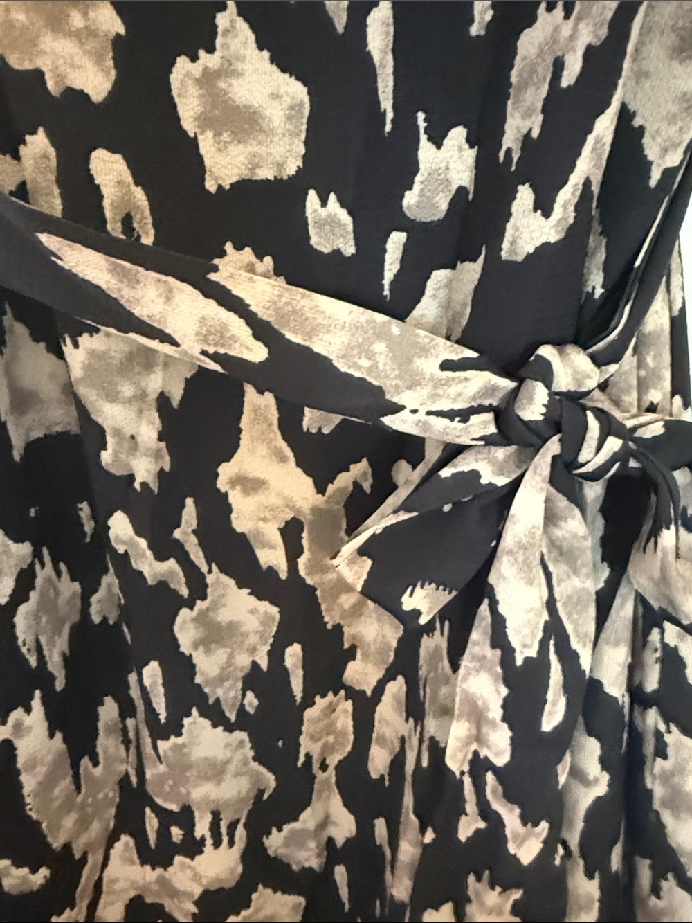 Umgee Black & Taupe Abstract Tie-Waist Mini Dress | NWT | Size M - Picture 4 of 7